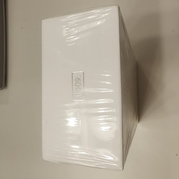 Brand New 2009 Vintage Apple iPod Classic A1238 160 GB - 7th Generation - Silver - Picture 6 of 6